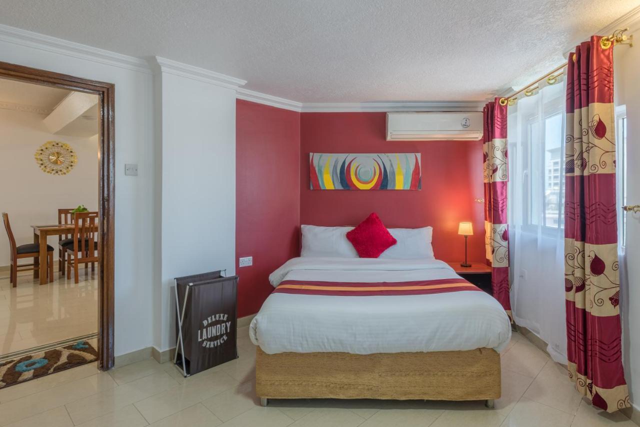 Hotel Raha Tower Dar es Salaam Esterno foto